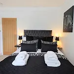 בית נופש House ניובי ברידג'